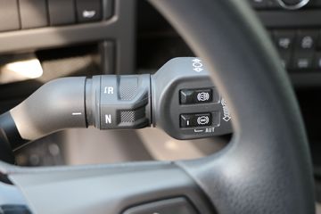 ˹������ ��Rϵ�� 500���� 6X2Rǣ����(��ɫ)(�ͺ�R500 6x2)ͼƬ