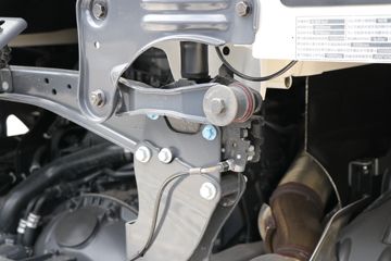 ˹������ ��Rϵ�� 500���� 6X2Rǣ����(��ɫ)(�ͺ�R500 6x2)ͼƬ