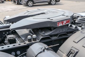 ˹������ ��Rϵ�� 500���� 6X2Rǣ����(��ɫ)(�ͺ�R500 6x2)ͼƬ