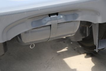 ˹������ ��Rϵ�� 500���� 6X2Rǣ����(��ɫ)(�ͺ�R500 6x2)ͼƬ