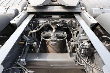 ˹������ ��Rϵ�� 500���� 6X2Rǣ����(��ɫ)(�ͺ�R500 6x2)ͼƬ