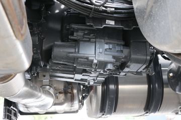 ˹������ ��Rϵ�� 500���� 6X2Rǣ����(��ɫ)(�ͺ�R500 6x2)ͼƬ