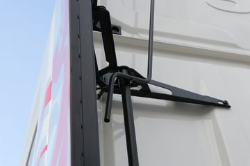 ˹������ ��Rϵ�� 500���� 6X2Rǣ����(��ɫ)(�ͺ�R500 6x2)ͼƬ