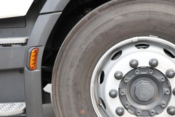 ˹������ ��Rϵ�� 500���� 6X2Rǣ����(��ɫ)(�ͺ�R500 6x2)ͼƬ