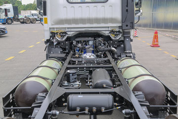 ���� ����M7 3.0L 129���� CNG 4.18�׵��������ῨͼƬ