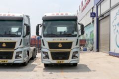 中国重汽 汕德卡SITRAK G7H重卡 奢华版 630马力 6X4 AMT自动档牵引车(重汽16档)