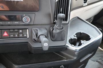 �й����� �ǵ¿�SITRAK G7H�ؿ� �ݻ��� 630���� 6X4 AMT�Զ���ǣ����(����16��)ͼƬ