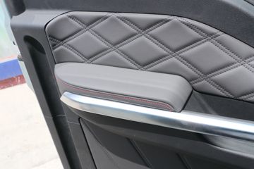 �й����� �ǵ¿�SITRAK G7H�ؿ� �ݻ��� 630���� 6X4 AMT�Զ���ǣ����(����16��)ͼƬ