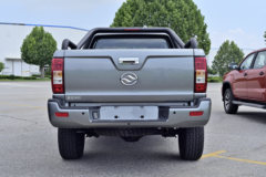 黄海 蛟龙 2024款 超值型 2.8T柴油 116马力 手动四驱 双排皮卡 黄海 蛟龙 2024款 超值型 2.8T柴油 116马力 手动四驱 双排皮卡