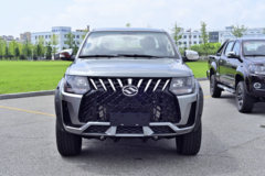 黄海 蛟龙 2024款 超值型 2.8T柴油 116马力 手动四驱 双排皮卡 黄海 蛟龙 2024款 超值型 2.8T柴油 116马力 手动四驱 双排皮卡