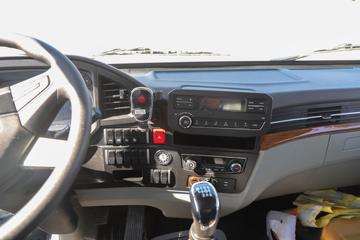 йHOWO ͳ˧ 140 4.15׵ʽῨ()(ZZ5047XXYG3214F143)ͼƬ