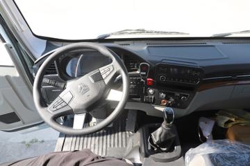 йHOWO ͳ˧ 140 4.15׵ʽῨ()(ZZ5047XXYG3214F143)ͼƬ