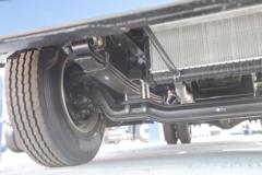 福田 欧马可S3 绿鲜价值版 200马力 5.25米排半栏板载货车(BJ1188VKPEG-AD1)