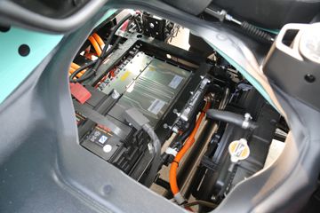 ����Ծ�� ����ES80 4.1T 3.805�׵��Ŵ��綯����С��55.7kWhͼƬ