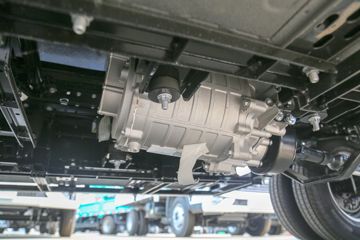 ����Ծ�� ����ES80 4.1T 3.805�׵��Ŵ��綯����С��55.7kWhͼƬ