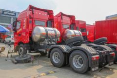 上汽红岩 杰狮H6 560马力 6X4 LNG自动档牵引车(液缓)(CQ4257SZ384S)