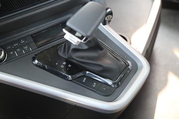 �������� ��ʨH6 560���� 6X4 LNG�Զ���ǣ����(Һ��)(CQ4257SZ384S)ͼƬ