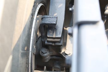 �������� ��ʨH6 560���� 6X4 LNG�Զ���ǣ����(Һ��)(CQ4257SZ384S)ͼƬ