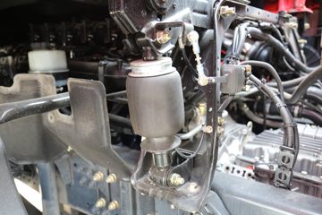 �������� ��ʨH6 560���� 6X4 LNG�Զ���ǣ����(Һ��)(CQ4257SZ384S)ͼƬ