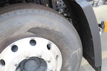 �������� ��ʨH6 560���� 6X4 LNG�Զ���ǣ����(Һ��)(CQ4257SZ384S)ͼƬ