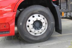 上汽红岩 杰狮H6 560马力 6X4 LNG自动档牵引车(液缓)(CQ4257SZ384S)