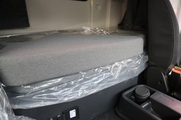 �������� �ܱ�H6 300���� 4X2 6.8�ײ�դʽ�ػ���(��ʿ��10��)(CQ5187CCYEY08521J)ͼƬ