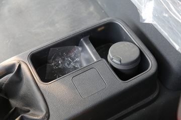 �������� �ܱ�H6 300���� 4X2 6.8�ײ�դʽ�ػ���(��ʿ��10��)(CQ5187CCYEY08521J)ͼƬ