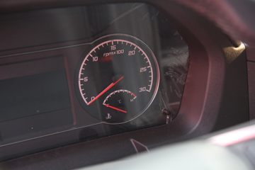 �������� �ܱ�H6 300���� 4X2 6.8�ײ�դʽ�ػ���(��ʿ��10��)(CQ5187CCYEY08521J)ͼƬ