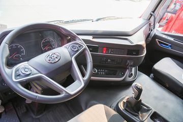 �������� �ܱ�H6 300���� 4X2 6.8�ײ�դʽ�ػ���(��ʿ��10��)(CQ5187CCYEY08521J)ͼƬ