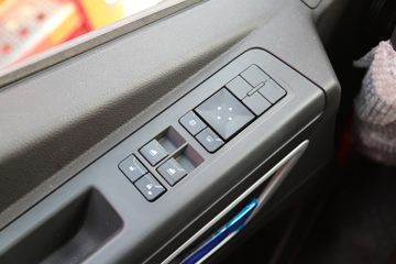 �������� �ܱ�H6 300���� 4X2 6.8�ײ�դʽ�ػ���(��ʿ��10��)(CQ5187CCYEY08521J)ͼƬ