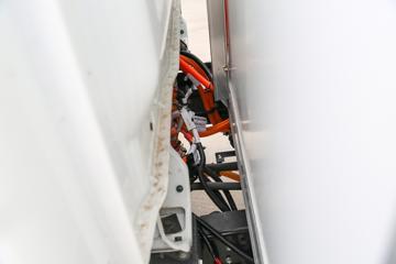 Զ�� ����V5E ��׼�� 4.3T 3.82�׵�����ʽ���綯��س�(ZB5040XLCBEVVDD2)66.84kWhͼƬ