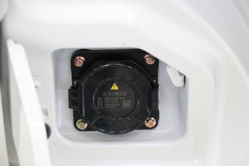 ������Խ ��Խ��V7EV ������ 2.5T 6�� 4.8�״��綯����;���ó�(�Կ���)41.86kWhͼƬ