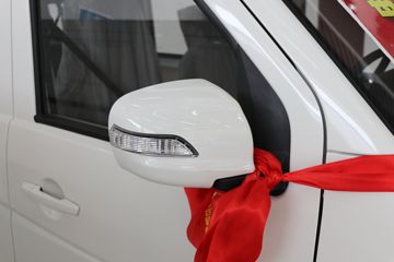 ������Խ ��Խ��V7EV ������ 2.5T 6�� 4.8�״��綯����;���ó�(�Կ���)41.86kWhͼƬ