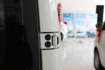 ������Խ ��Խ��V7EV ������ 2.5T 6�� 4.8�״��綯����;���ó�(�Կ���)41.86kWhͼƬ