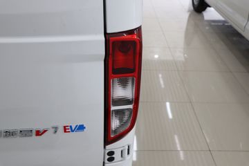 ������Խ ��Խ��V7EV ������ 2.5T 6�� 4.8�״��綯����;���ó�(�Կ���)41.86kWhͼƬ