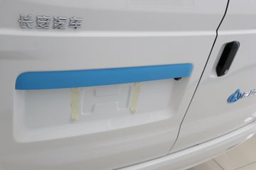 ������Խ ��Խ��V7EV ������ 2.5T 6�� 4.8�״��綯����;���ó�(�Կ���)41.86kWhͼƬ