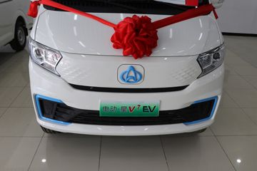 ������Խ ��Խ��V7EV ������ 2.5T 6�� 4.8�״��綯����;���ó�(�Կ���)41.86kWhͼƬ