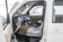 长安跨越 跨越星V7EV 舒适型 2.5T 6座 4.8米纯电动多用途乘用车(对开门)41.86kWh