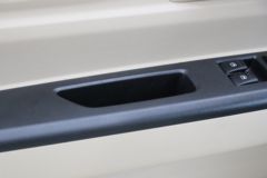 长安跨越 跨越星V7EV 舒适型 2.5T 6座 4.8米纯电动多用途乘用车(对开门)41.86kWh