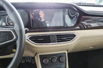 ������Խ ��Խ��V5 ������ 2.5T 6�� 4.495�״��綯����;���ó�41.86kWhͼƬ
