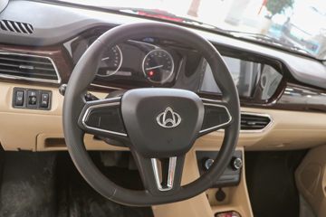 ������Խ ��Խ��V5 ������ 2.5T 6�� 4.495�״��綯����;���ó�41.86kWhͼƬ