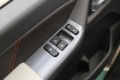 福田 奥铃M卡 2.0L 127马力 CNG 3.815米单排仓栅式小卡