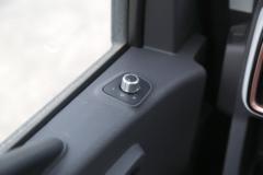 福田 奥铃M卡 2.0L 127马力 CNG 3.815米单排仓栅式小卡