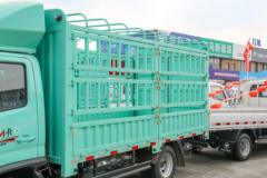 福田 奥铃M卡 2.0L 127马力 CNG 3.815米单排仓栅式小卡