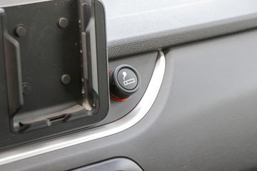 Ծ�� ����S80 1.6L 123���� ���� 3.62�׵�����ʽС��(SH5033XXYPFGCNZ1)ͼƬ