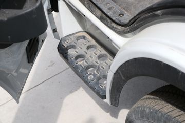 Ծ�� ����S80 1.6L 123���� ���� 3.62�׵�����ʽС��(SH5033XXYPFGCNZ1)ͼƬ