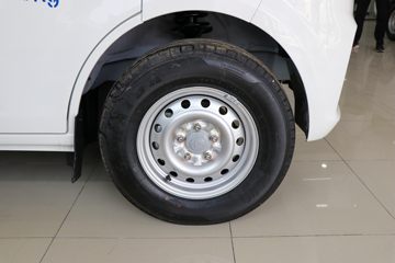 ������Խ ��Խ��V7 2.7T 2�� 4.8�״��綯��ʽ���䳵(�Կ���)38.64kWhͼƬ