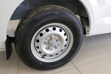 ������Խ ��Խ��V7 2.7T 2�� 4.8�״��綯��ʽ���䳵(�Կ���)38.64kWhͼƬ