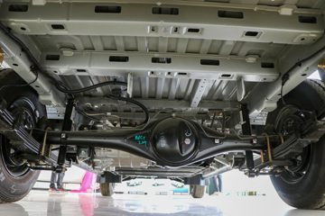 ������Խ ��Խ��V7 2.7T 2�� 4.8�״��綯��ʽ���䳵(�Կ���)38.64kWhͼƬ