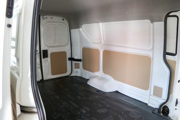 ������Խ ��Խ��V7 2.7T 2�� 4.8�״��綯��ʽ���䳵(�Կ���)38.64kWhͼƬ